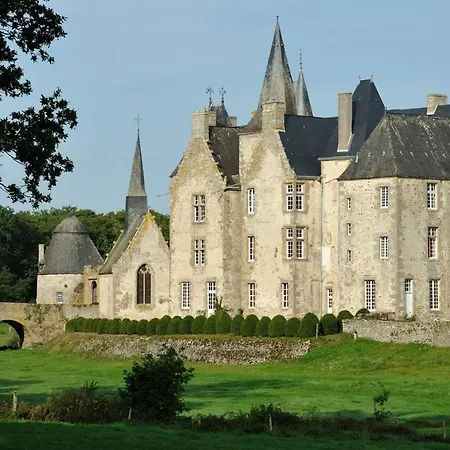 Chateau De Bourgon Montourtier