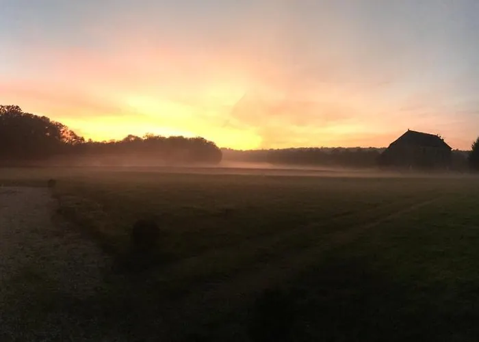 Chateau De Bourgon Montourtier